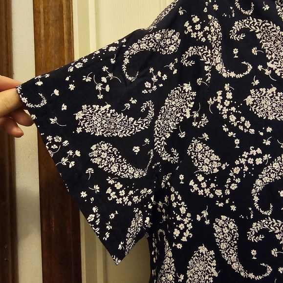 EUC Basic Editions Floral Paisley Top - 1X - Picture 3 of 6